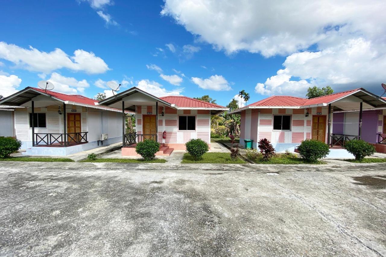 Oyo 90284 Kampung Stay Kilimu Ranau Exterior photo